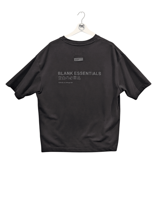 Blank Essentials Men's Oversized T-shirt Size Large - REWEAR CLUB