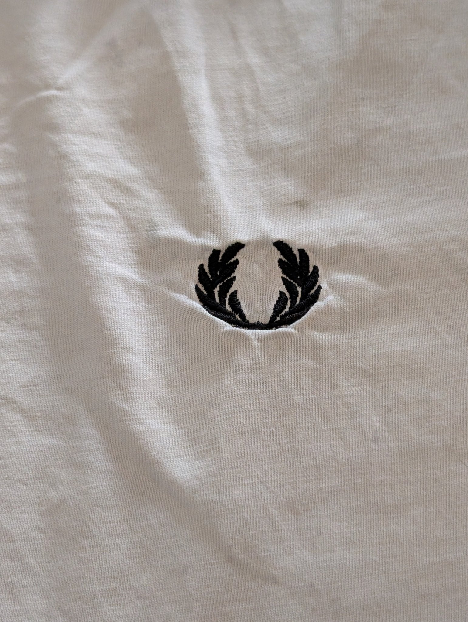 Fred Perry Cream T-Shirt - Mens XL - REWEAR CLUB
