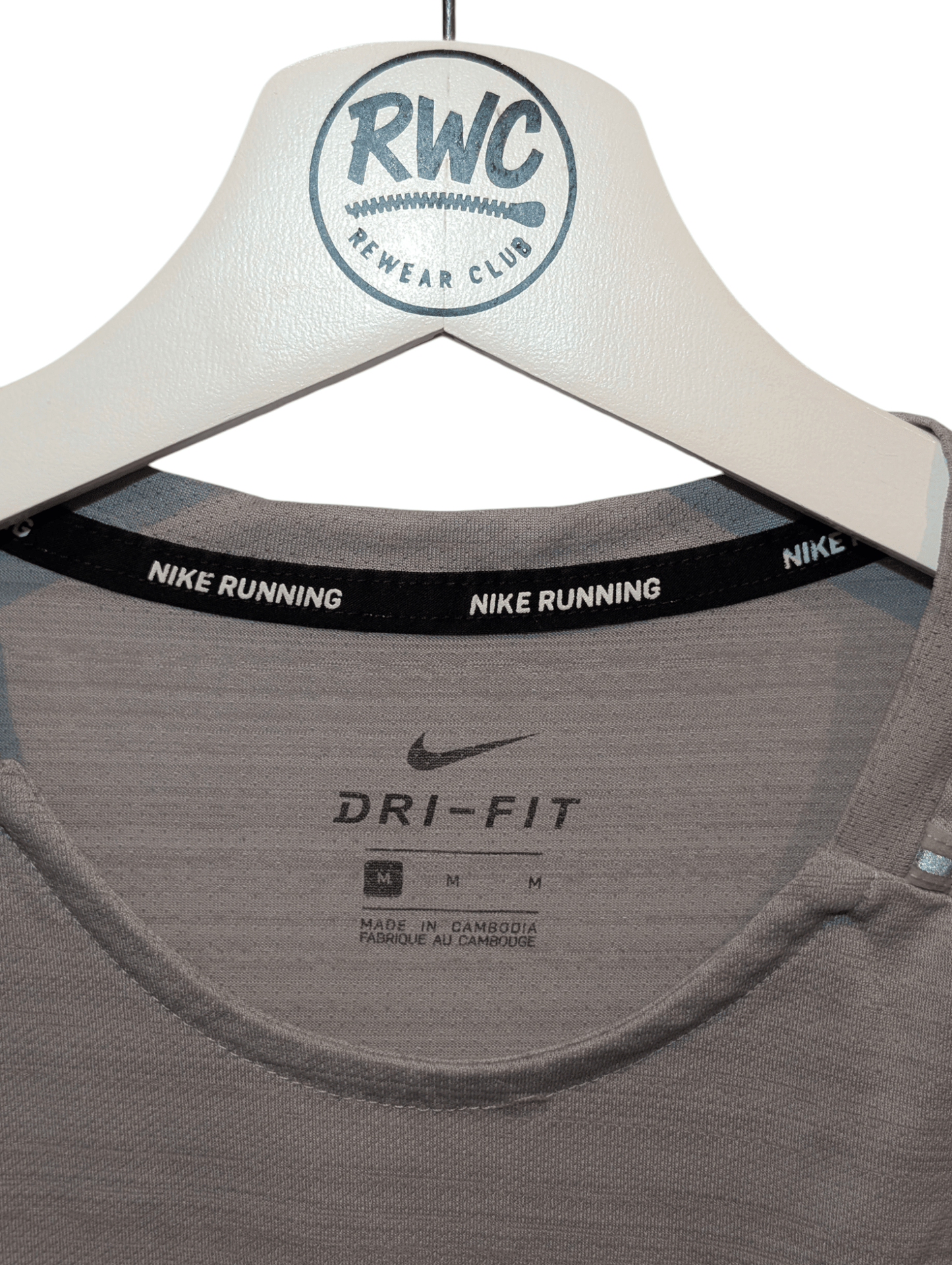 Nike Dri Fit Men's Running T-shirt Size Medium - REWEAR CLUB
