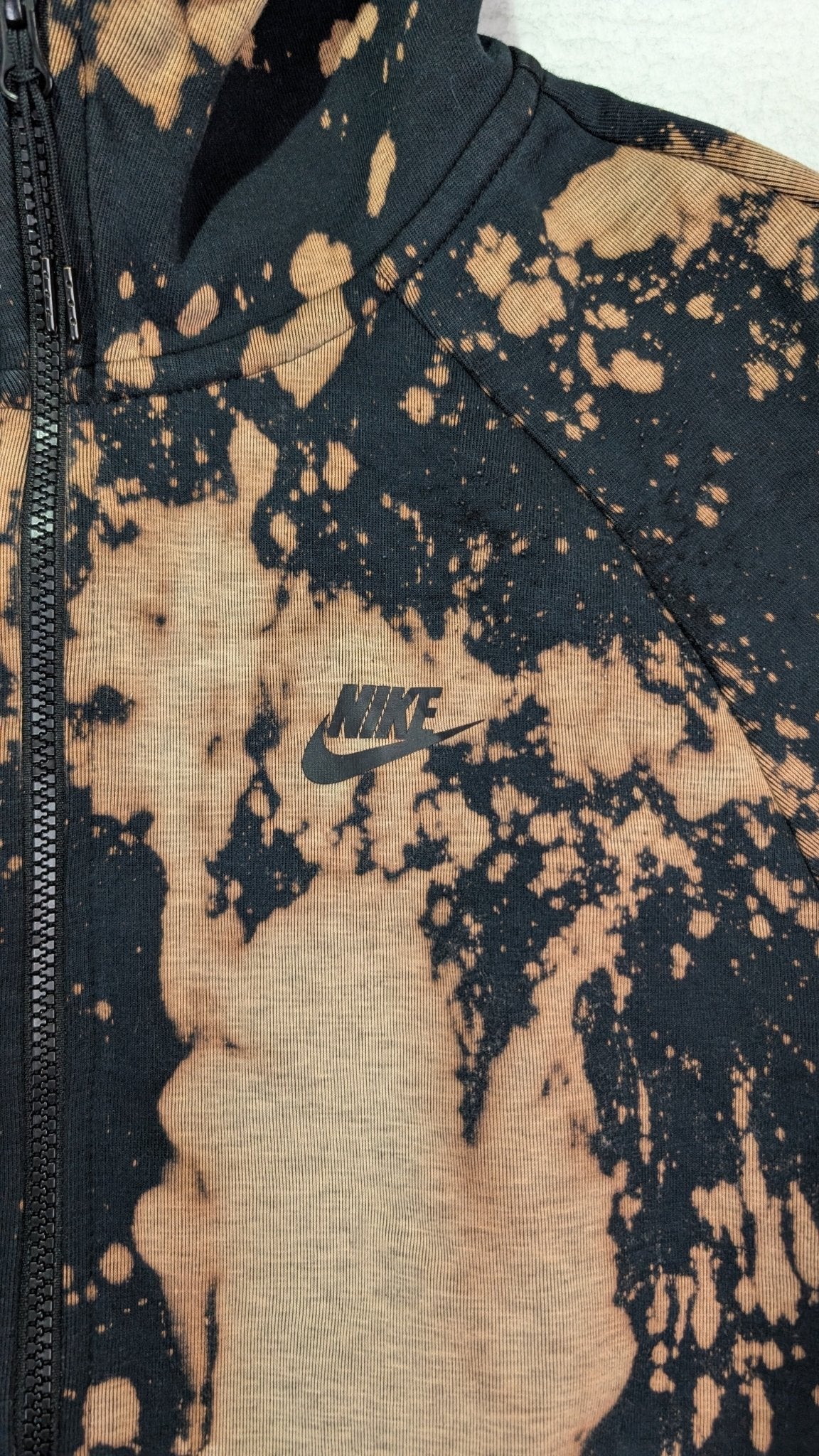 Nike Men's Hoodie Tye Dye Black Size Medium - REWEAR CLUB