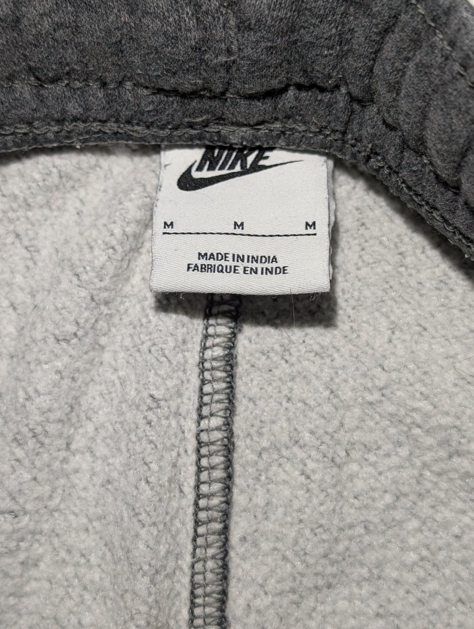 Nike Men's Soft Joggers Black Size Medium - REWEAR CLUB