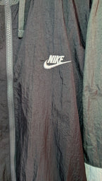 Nike Sports Windbreaker Black / Grey - REWEAR CLUB