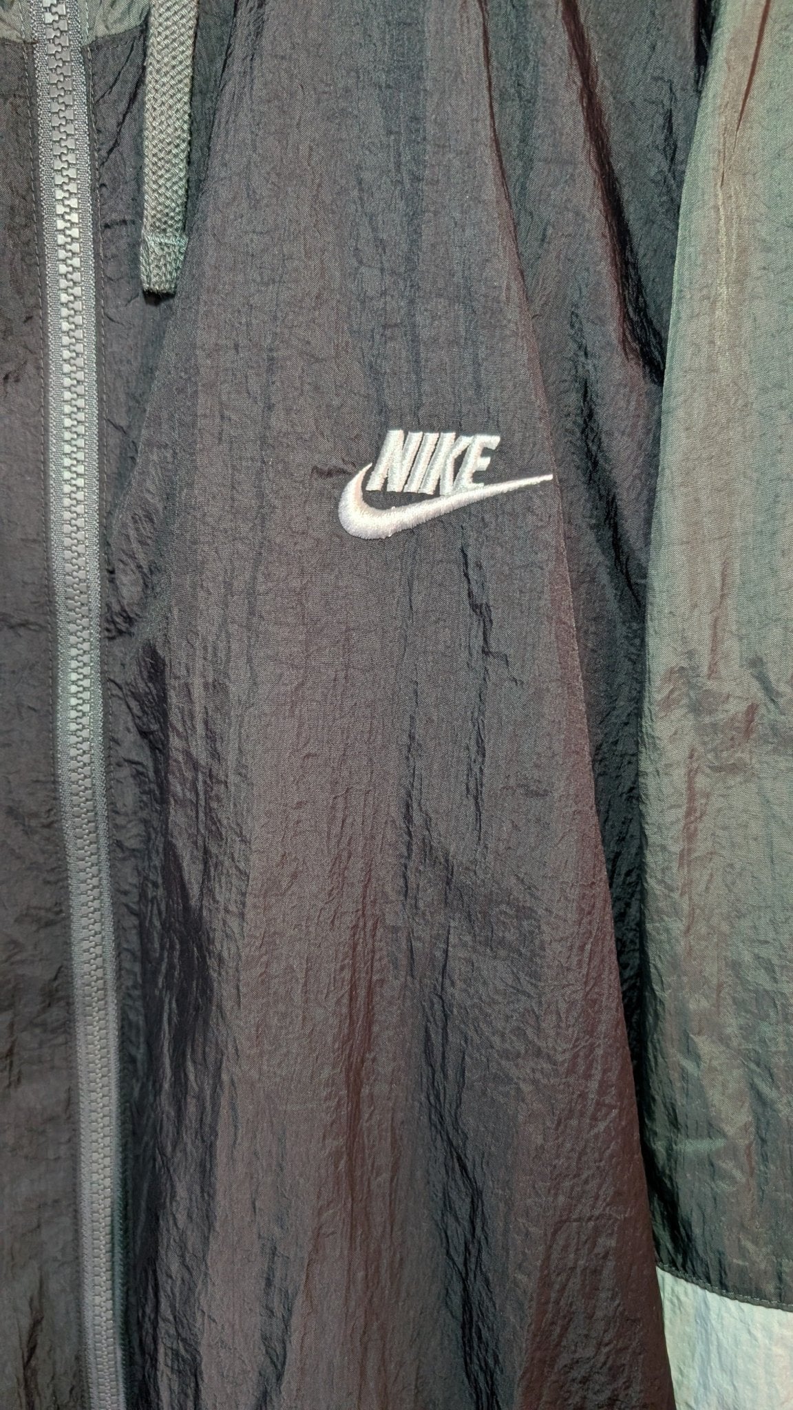 Nike Sports Windbreaker Black / Grey - REWEAR CLUB