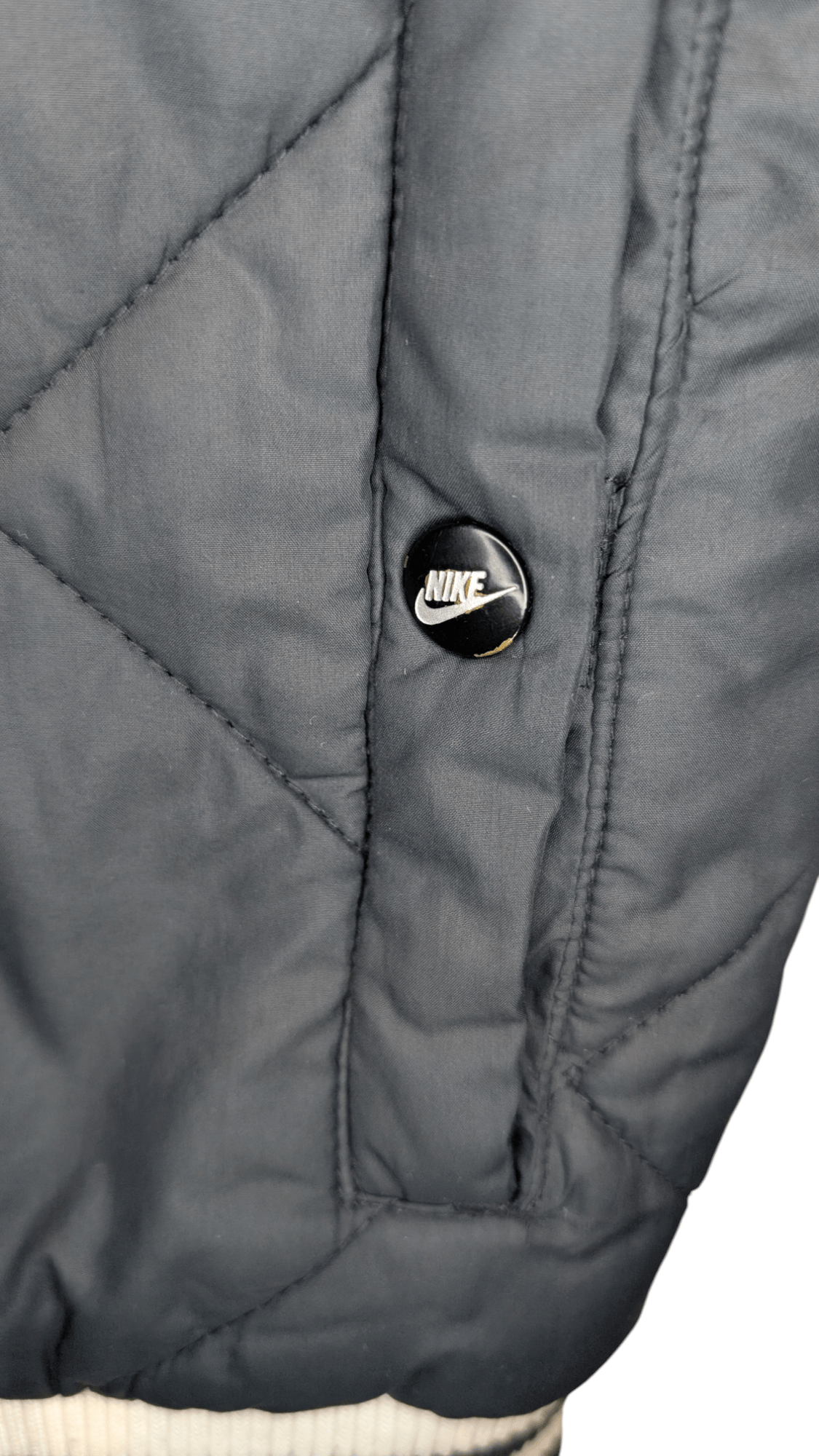 Nike Vintage 90s Sportswear Gilet Black - REWEAR CLUB